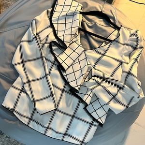 Self-Portrait
Women's White Asymmetric Check Ruffle Blouse